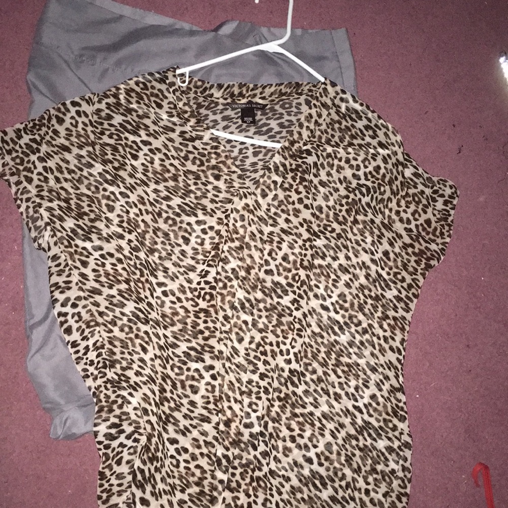 NEVER WORN Victoria Secret blouse